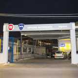 � ora il momento di dirigerci in viale Domenico Cotugno 19, nei pressi del centro sportivo Angiulli. Qui troviamo l�officina Sapone Vito, la cui struttura si differenzia parecchio rispetto a quelle incontrate fino ad ora...